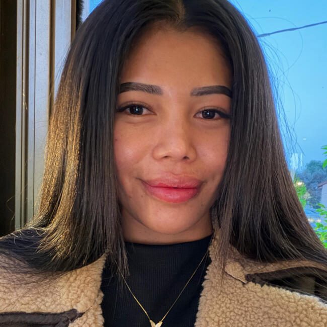 משרת בייביסיטר ב- חיפה: Paratri