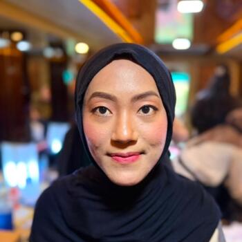 Babysitter in Jakarta: Audina