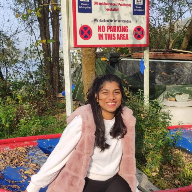 Babysitter in Berlin: Harshitha