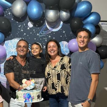 Emprego de babá em Itajaí: emprego de babá Geovan