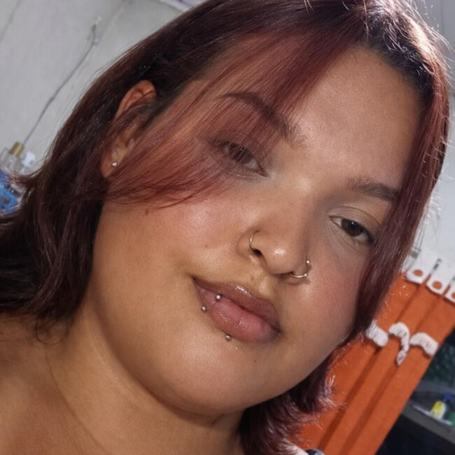 Babysitter in Cabo Frio: Miriam