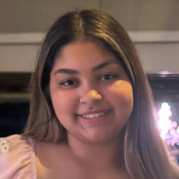 Babysitter Melrose Park: Josie