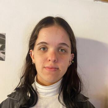 Niñera en San Isidro: Valentina Lafarga