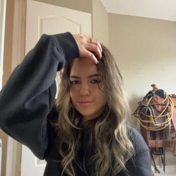 Baby-sitter in Barrie: Taylor