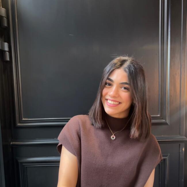 Niñera en París: Azza