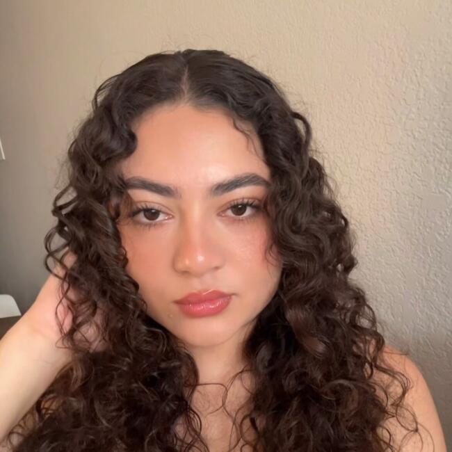 Babysitter in Los Angeles: Angely