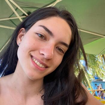 Babysitter Ribeirão Preto: Sara