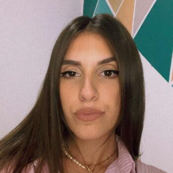 Babysitter Serres: Κέλλυ