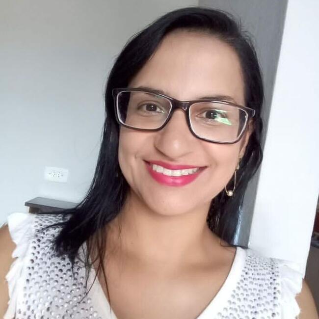 Babysitter in Japeri: Tania