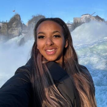 Nanny in New York: Mya