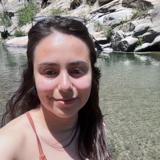 Babysitter in San Fernando: Ivone