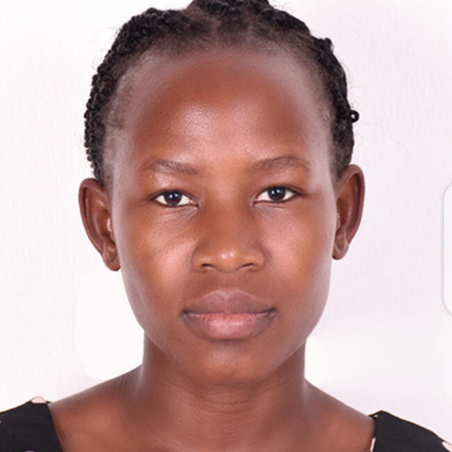 Babysitter in Mukono: Aber