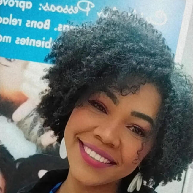 Babysitter em Ponta Delgada: Livia