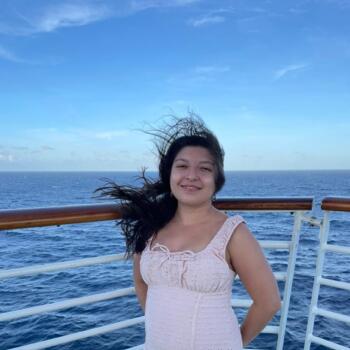 Niñera Cotacachi: Claudia