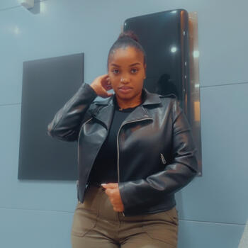 Nanny in Zion: Caroline