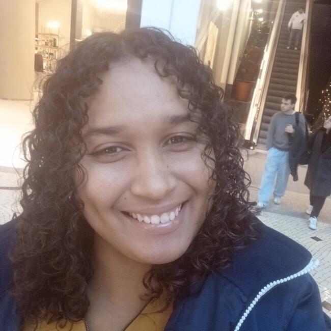 Babysitter in Sintra: Christia