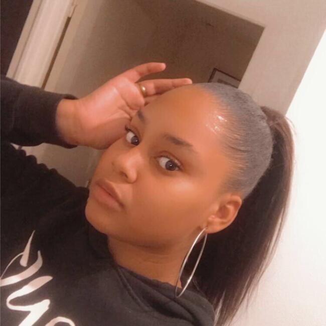 Babysitter in Les Pavillons-sous-Bois: Eliana