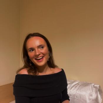 Babysitter in Sligo: Caitlin