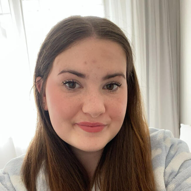 Babysitter in Christchurch: Zara