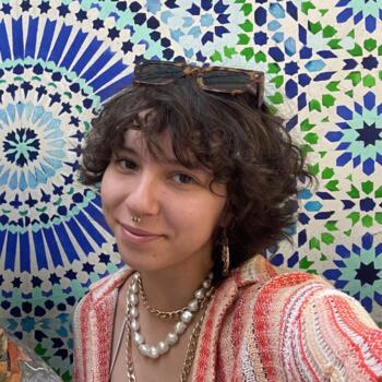 Baby-sitter Neyruz: Elia