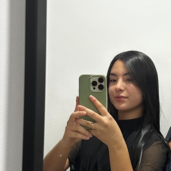 Babysitter in Fuenlabrada: Valentina Diaz