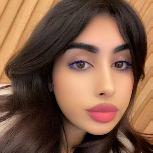 Babysitter in Marbella: Salma