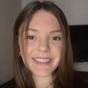 Babysitter in Nancy: Angie