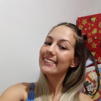 Babysitter Cascavel: Luciara