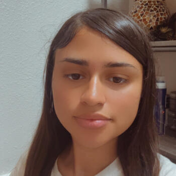 Babysitter in Sacramento: Mariah