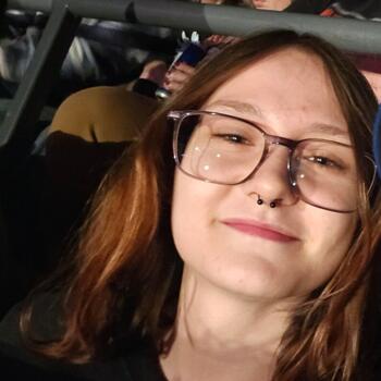 Babysitter Oshawa: Madison