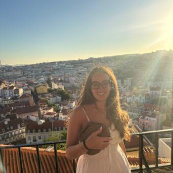 Babysitter in Rome: Veronica