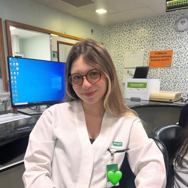 Babá em Vila Velha: Júlia