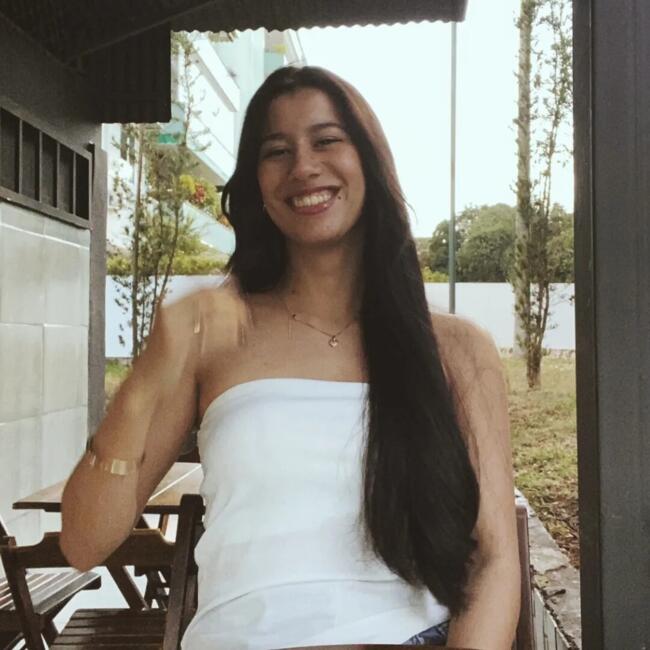 Babysitter in Brasília: Camila Silva