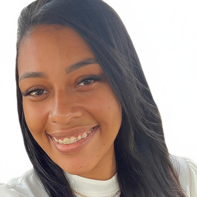 Babá em Aracaju: Anne Azevedo