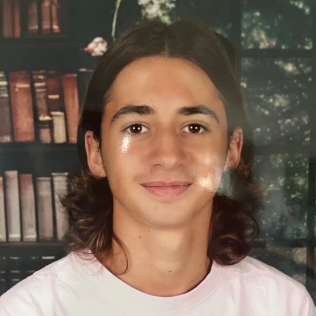 Babysitter in Castres-sur-l'Agout: Angel