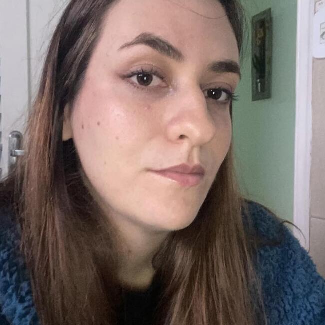 Babysitter in Armação dos Búzios: Julia