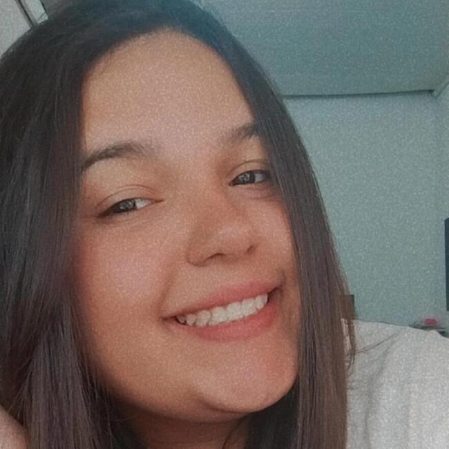 Babá em Arujá: Thais