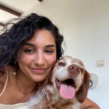 Babysitter Ericeira: Eva
