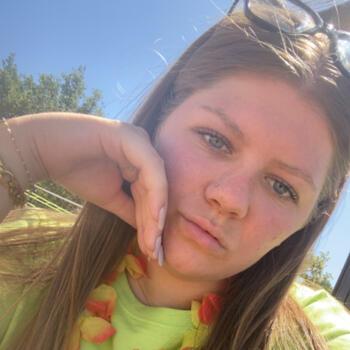 Babysitter in Garéoult: Malvina