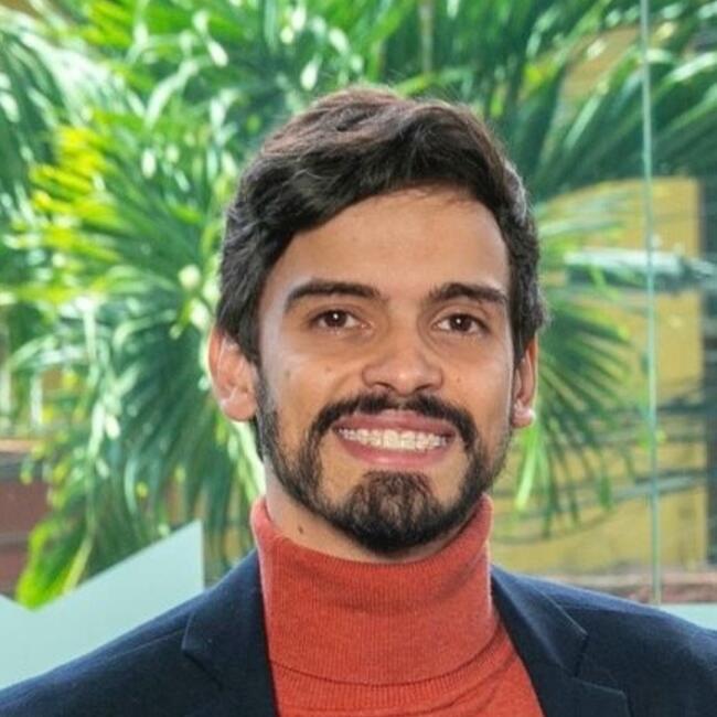 Babysitting job in Medellín: Edison Arango