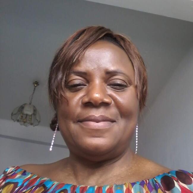 Babysitter in Saint-Josse-ten-Noode: Yvonne