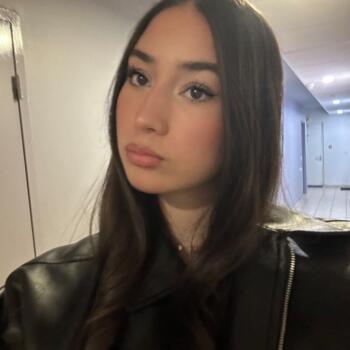 Nanny in Grenoble: Lilly