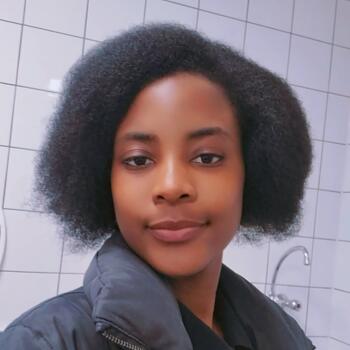 Babysitter in Cape Town: Britney