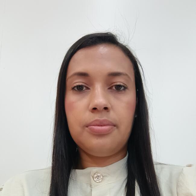 Babysitter in São Paulo (São Paulo): Aline