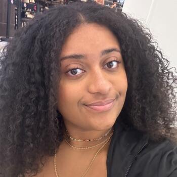 Babysitter in São José (São José): Jennifer