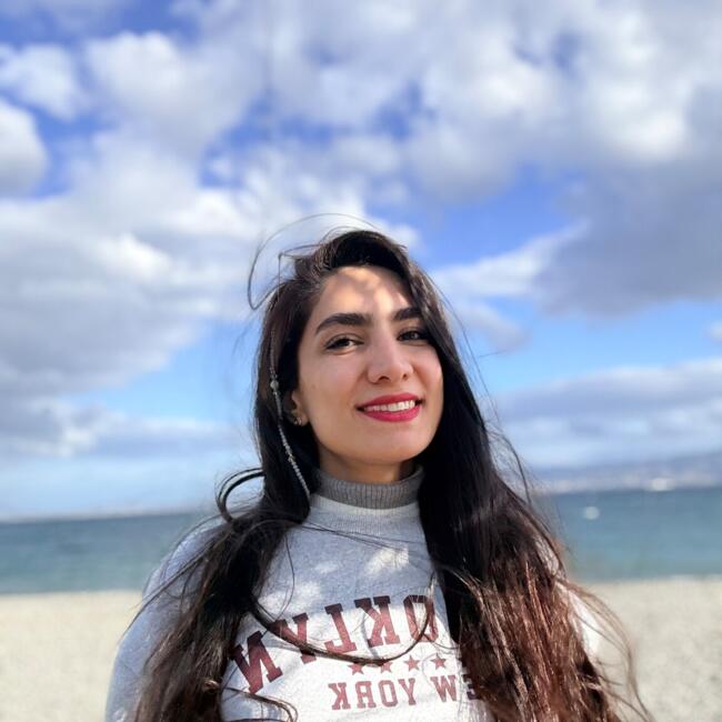 Babysitter in Naples: Mahya