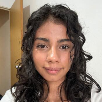 Babysitter in Ojo de Agua: Rebeka