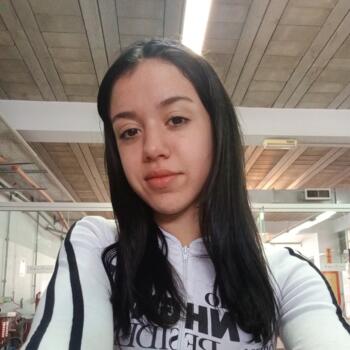 Babysitter in Montevideo: Nayara