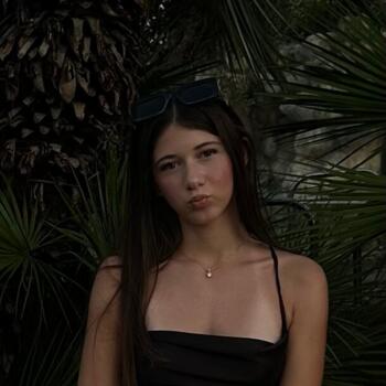 Babysitter in Bettlach: Amelia