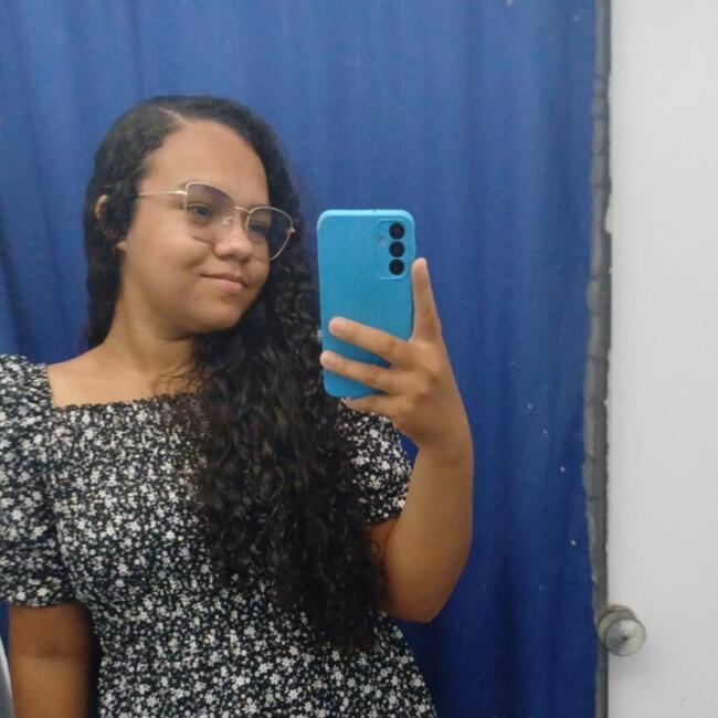Babysitter in Paragominas: Lorena